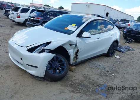 2022 Tesla Model Y Long Range Dual Motor All-Wheel Drive из США, поврежденный, VIN 7SAYGDEE0NA018498